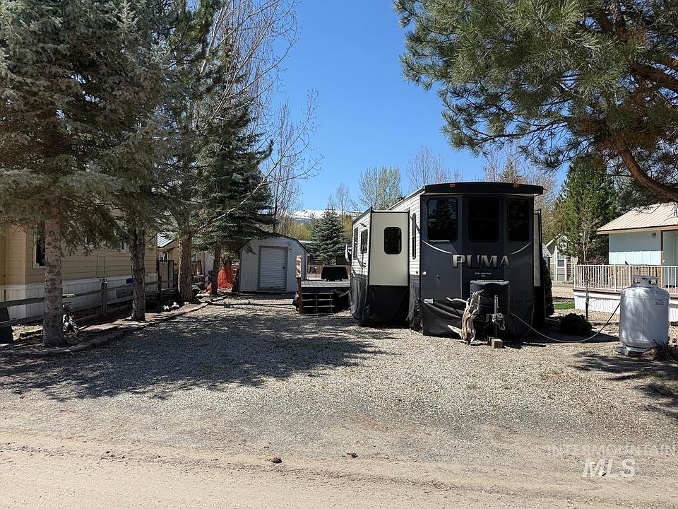 1st image of P 8th St