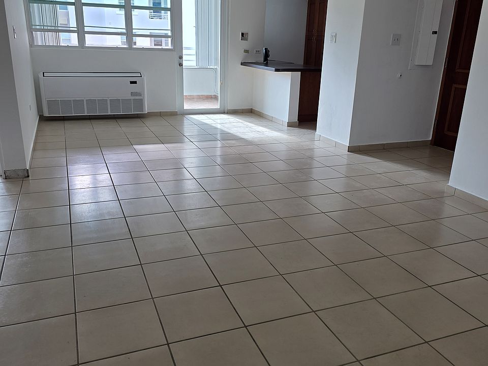 2nd image of 4006 Avenue Jose De Diego #35