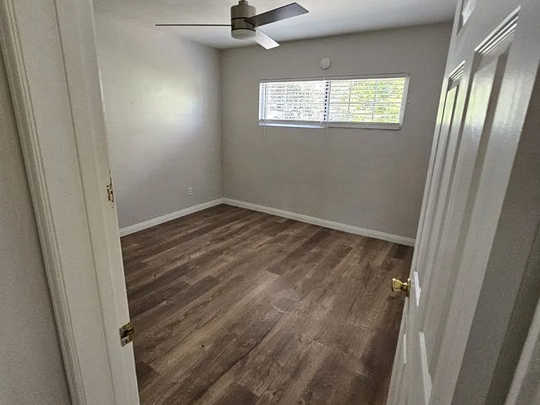 Broadway Lofts — Photo 20