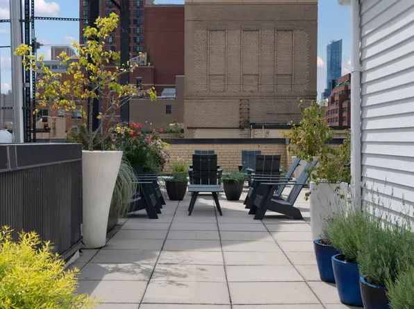 136 East 36th Street image 8 of 12