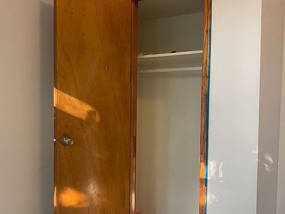 5th image of 1270 Findlay Ave Floor 2