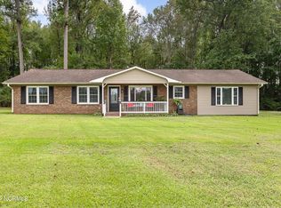 460 Blueberry Farm Rd, Maysville, NC 28555