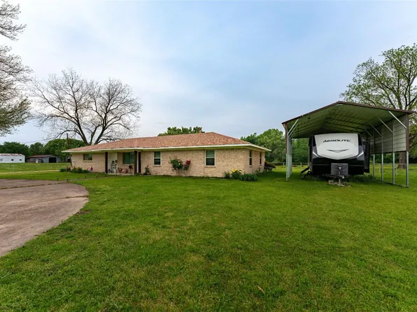6394 County Road 1410, Bogata, TX 75417
