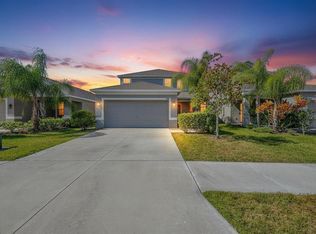 1902 Hawks View Dr, Ruskin, FL 33570