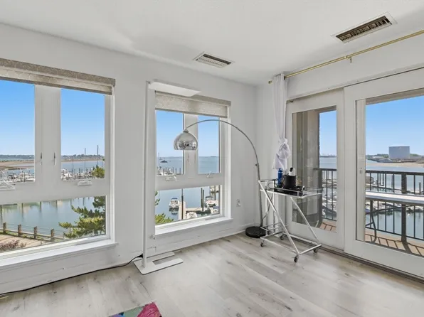 150 Lynnway APT 309, Lynn, MA 01902