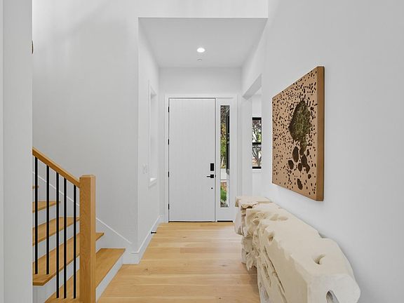 5th image of 1001 Olive St