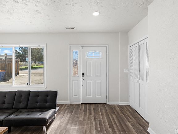 4th image of 10294 W Fox Ridge Dr