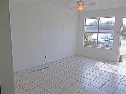 2nd image of 128 Coers Cir #B