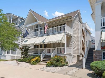 879 E 4th St Floor 2, Ocean City, NJ, 08226