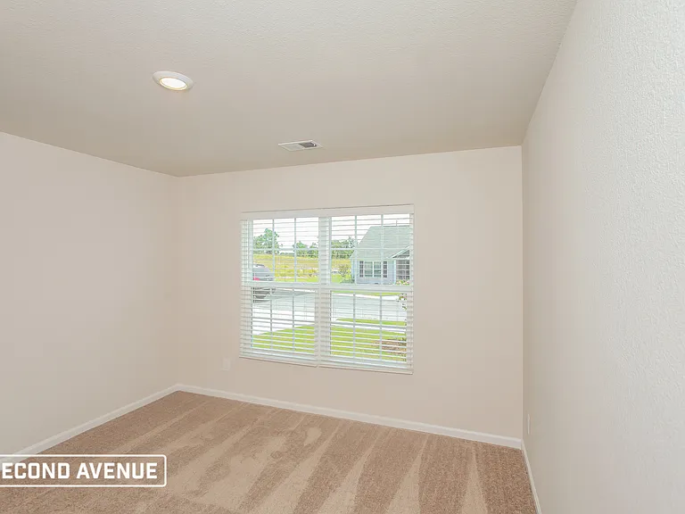 317 Greenwood Valley Ct — Photo 15
