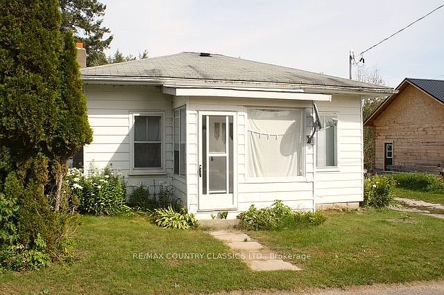 1st image of 79 Wollaston Lake Rd
