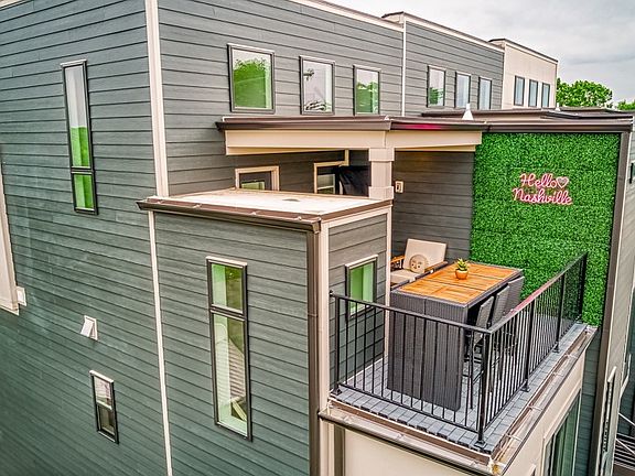 4th image of 1519 Meridian St #3
