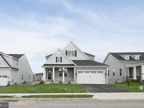 2nd image of 1530 Cricket Way
