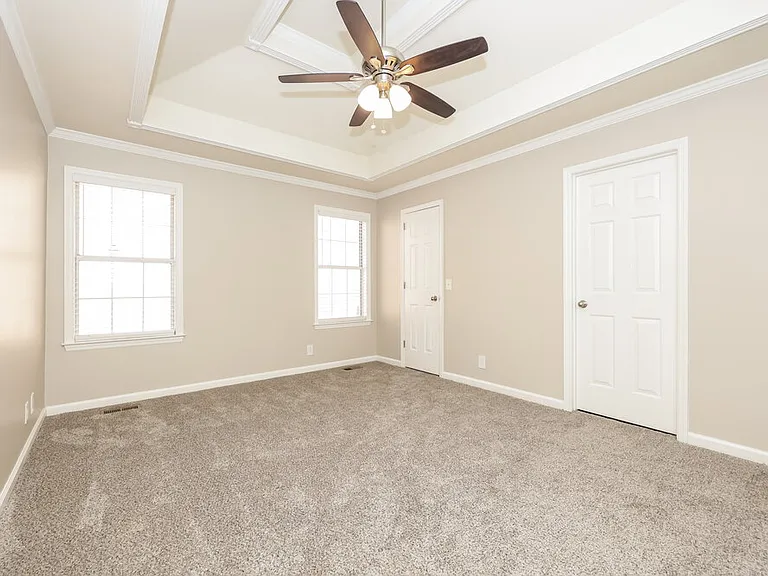 6381 Paddington Way — Photo 9