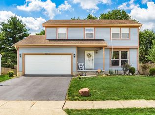 7495 Harbour Town Dr, Pickerington, OH 43147