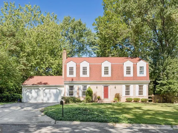 11117 Rutledge Dr, Gaithersburg, MD 20878