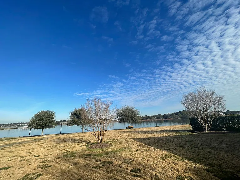 8275 Captains Way — Photo 24