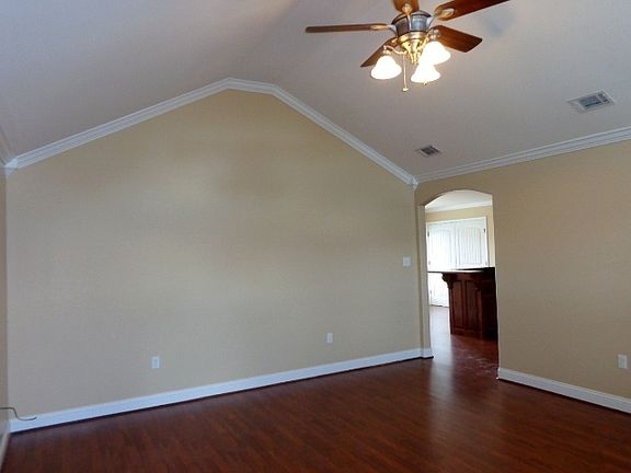 4th image of 4829 Stonewall Cir
