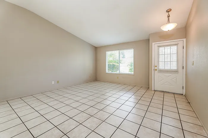 7654 Zephyr Hills Way — Photo 2