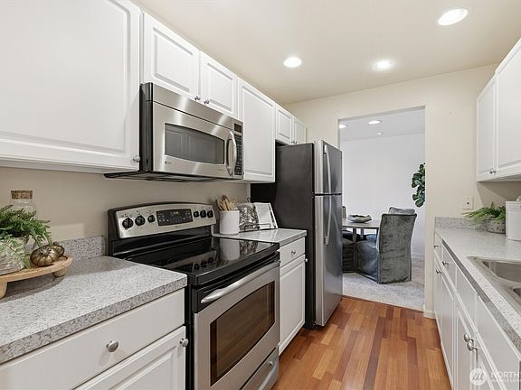 3rd image of 2929 76th Avenue SE #410