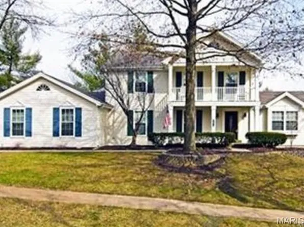 1842 Shadywood Ct, Chesterfield, MO 63017