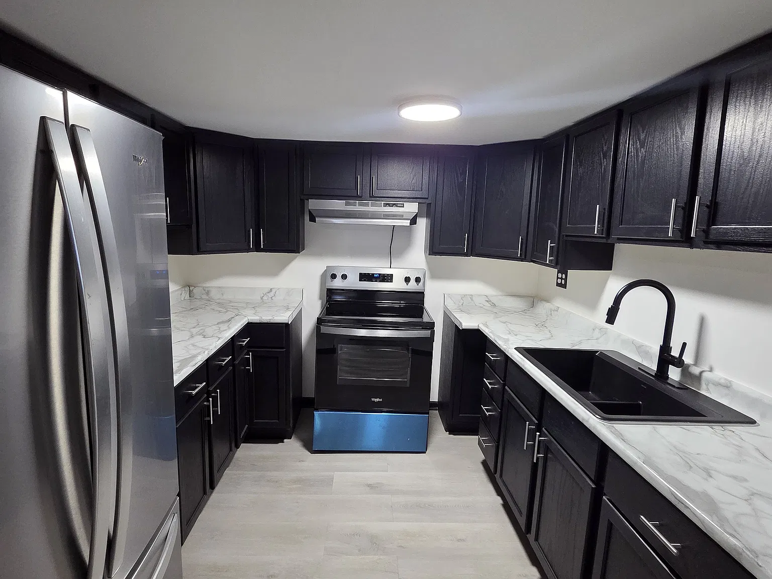 2 bed, 800 sqft, $1,600 — Photo 2
