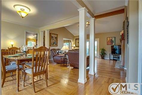 2nd image of 1236 Ascot Ln