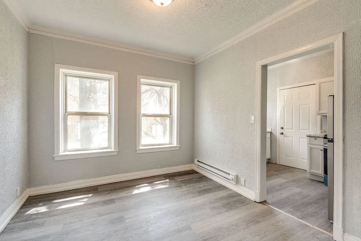 Building Photo - 2840 S Moreland Blvd #14