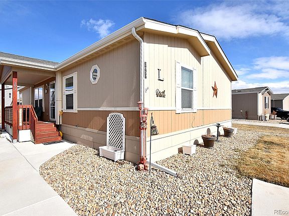 2nd image of 3057 Yarrow Cir