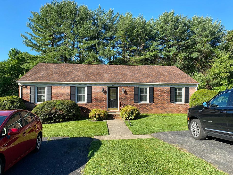 1st image of 205 Graves Dr #A