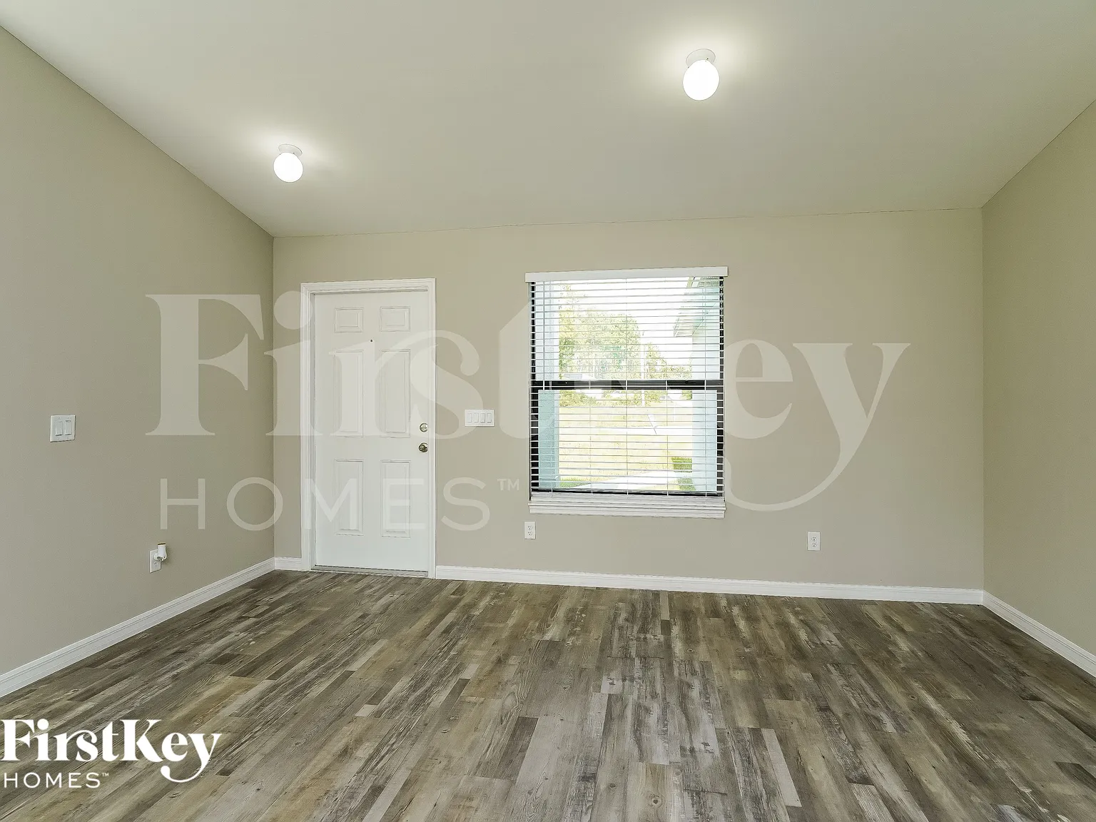 3 bed, 2.0 bath, 1571 sqft, $1,735 — Photo 4
