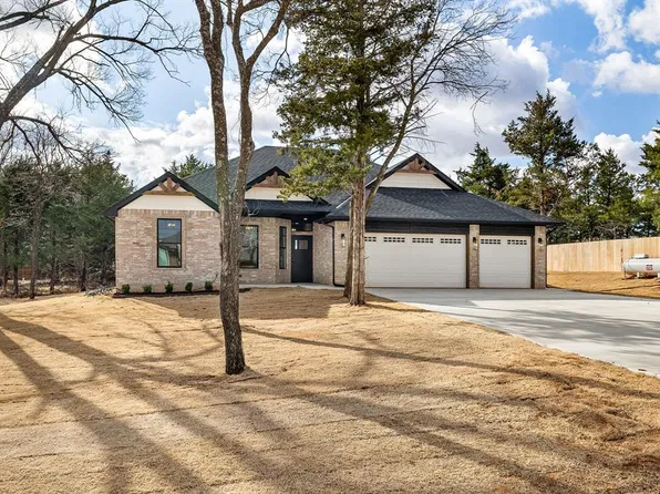 2415 Black Jack Ct, Blanchard, OK 73010