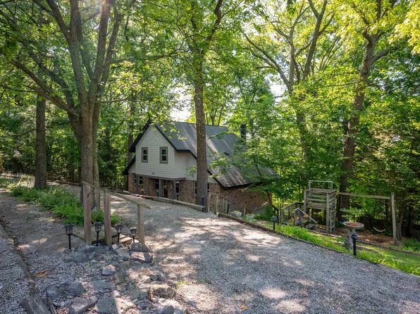 3669 E Glenwood Dr, Martinsville, IN 46151