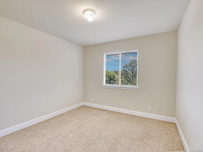 8111 Hawick Dr — Photo 13
