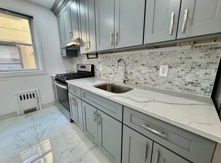1242 74th St APT 1R, Brooklyn, NY 11228