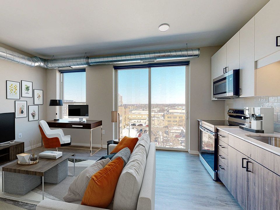 FLATS - Moose | Studio