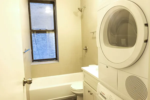 Rented by B & L Management | media 28