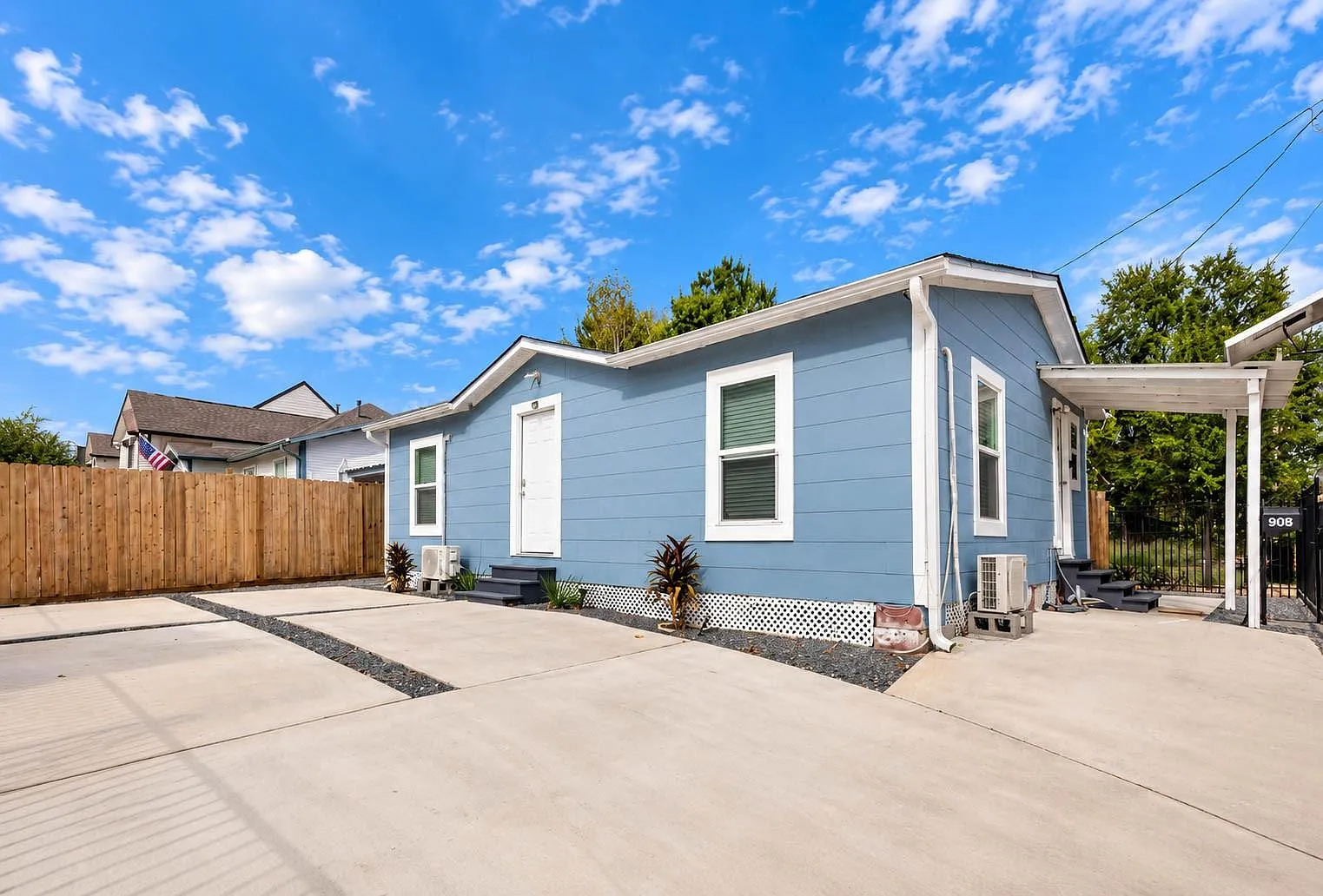 3 bed, 1.0 bath, 848 sqft, $2,250 — Photo 4