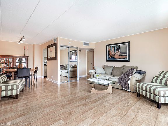 4th image of 3222 Sanders Rd Unit 3D