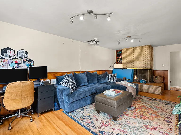 1424 Dartmouth Dr NE — Photo 14