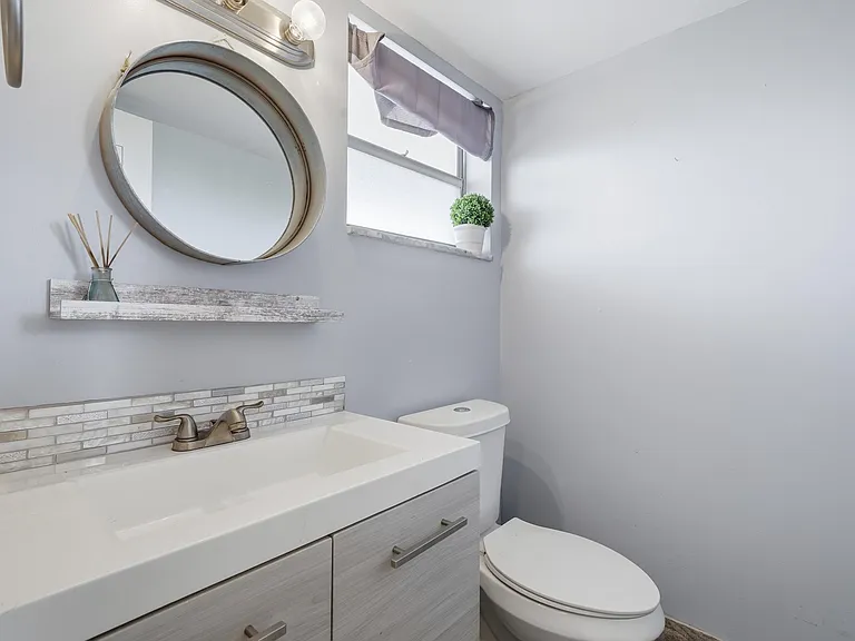 4700 Washington St #506 — Photo 9