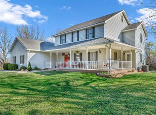 4542 SE Berryton Rd, Berryton, KS 66409