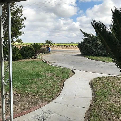 N Madera Ave, Kerman — Photo 3