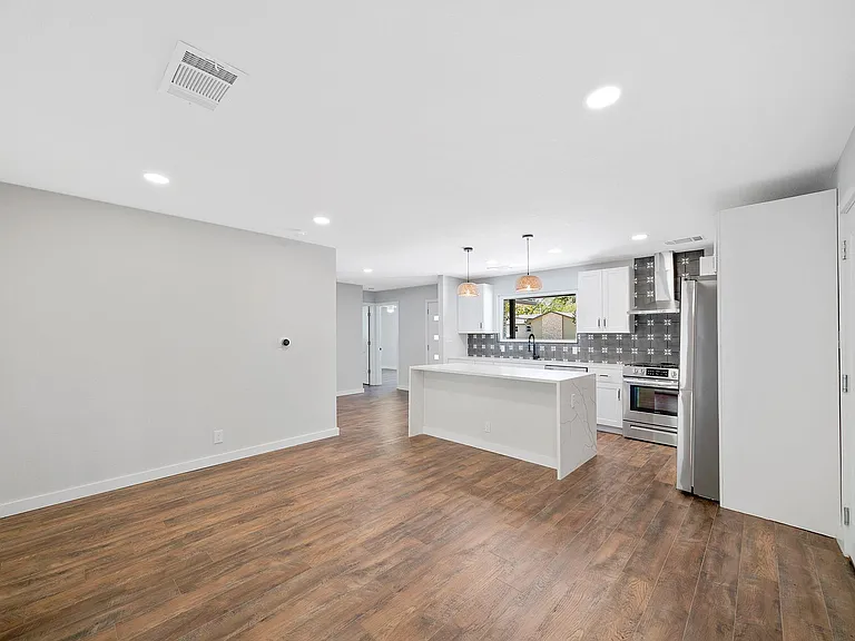 6810 Bryn Mawr Dr — Photo 10