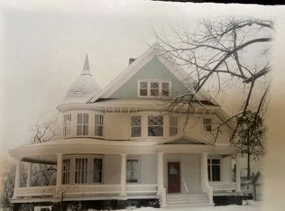 114 N Main St, Eagle River, WI 54521