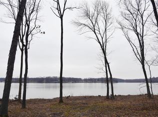 1408 Ski Club Rd, Greenville, IL 62246