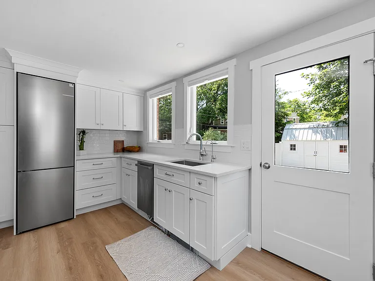 Fully renovated kitchen.