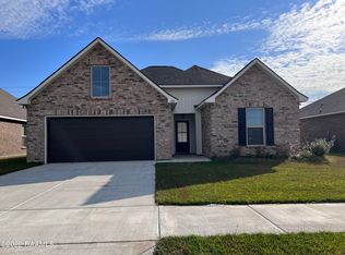 304 Tall Meadows Ln, Lafayette, LA 70506