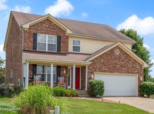 8921 Fox Chase Pl, Louisville, KY 40228