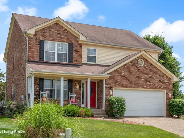 8921 Fox Chase Pl, Louisville, KY 40228
